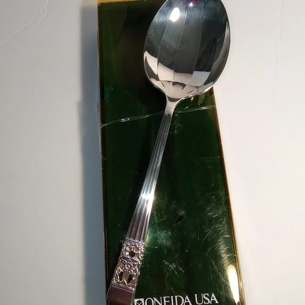 Oneida Coronation Community Art Deco 1936 Silverplate Serving Spoon Size 8 1/2